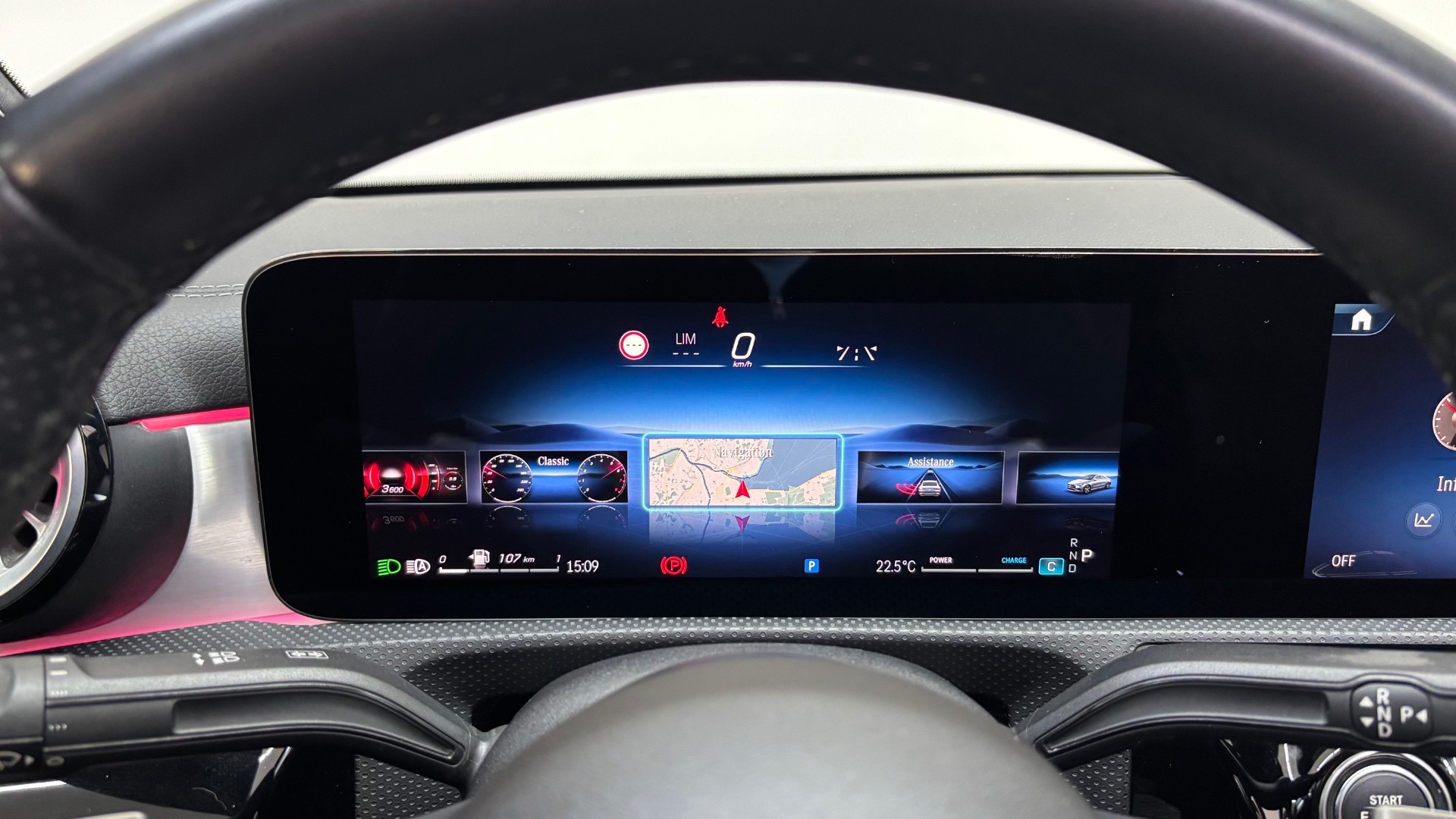 MERCEDES CLA 17