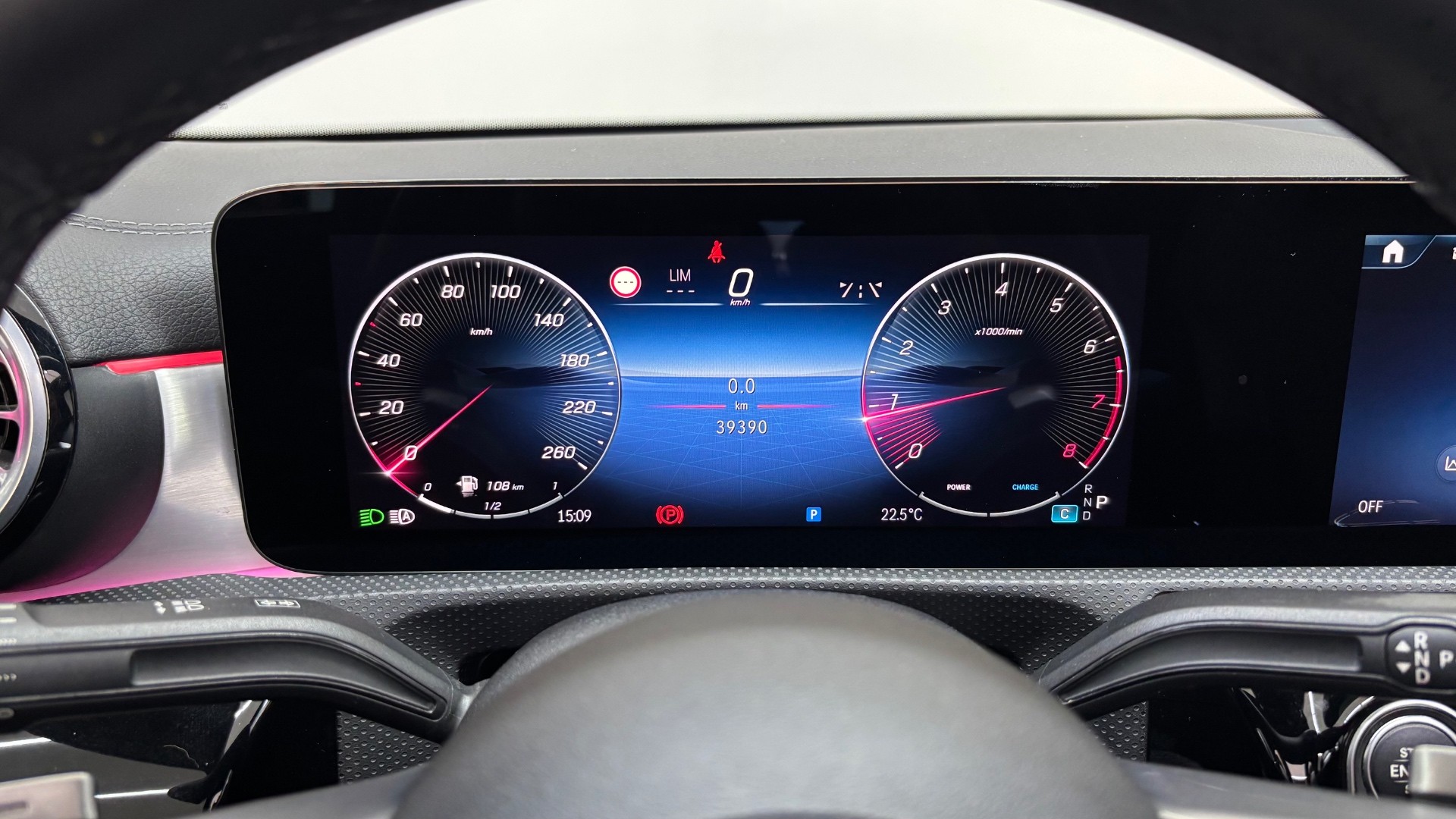 MERCEDES CLA 24