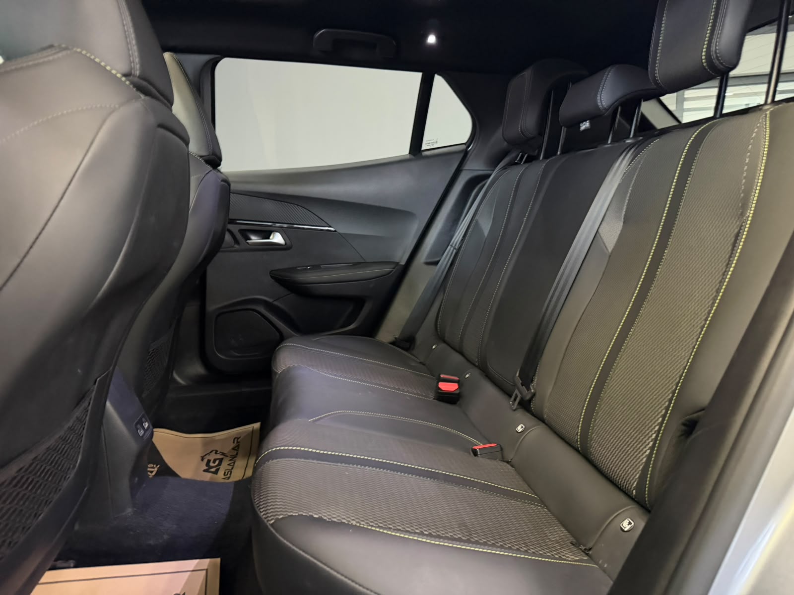 PEUGEOT 2008 18
