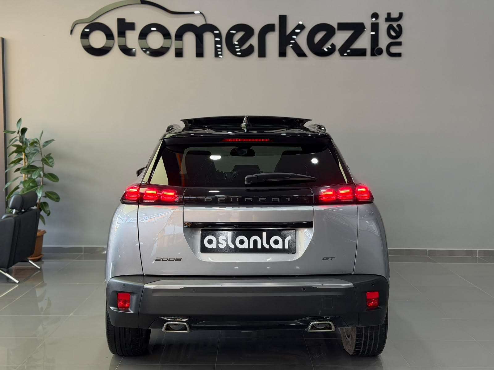 PEUGEOT 2008 24